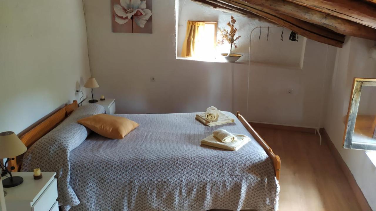 Monteperdido Villa Linares de la Sierra Exteriör bild